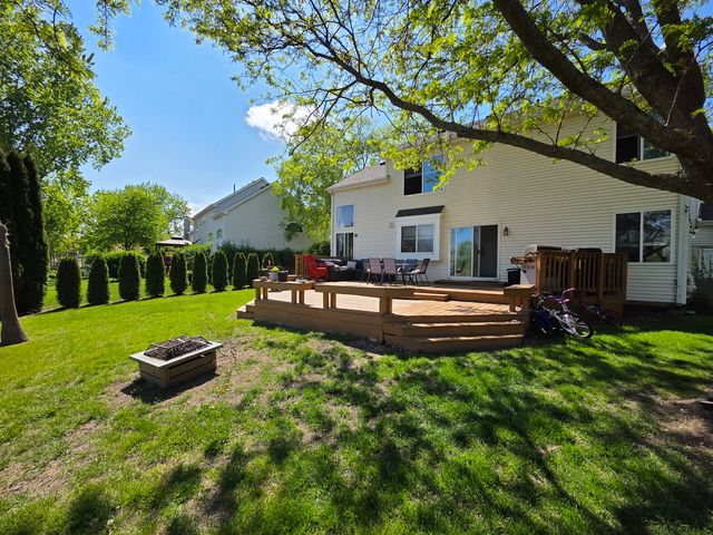 7943 Dada Drive, Gurnee, IL 60031