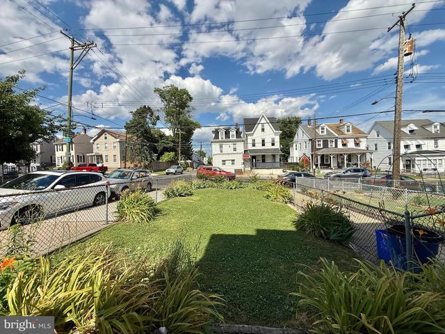 4200 RHAWN ST, Philadelphia, PA 19136