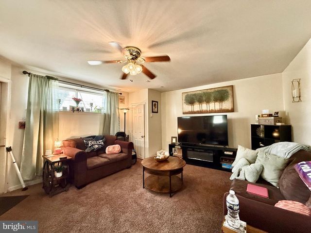 4200 RHAWN ST, Philadelphia, PA 19136