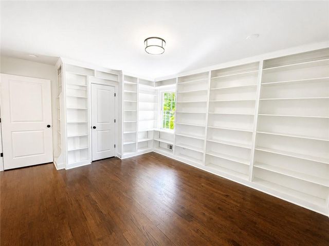 4586 Peachtree Dunwoody Road, Atlanta, GA 30342