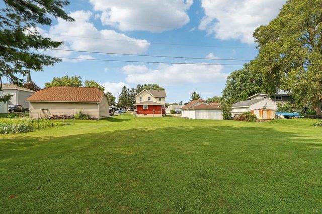 W6181 W Maple Street, Burnett, WI 53922