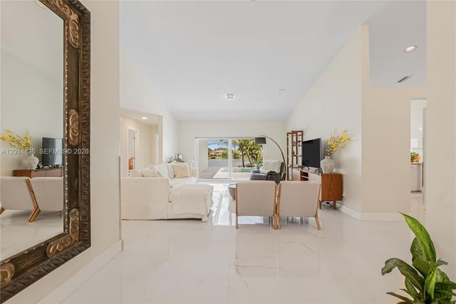 3701 Bridge Rd, Cooper City, FL 33026