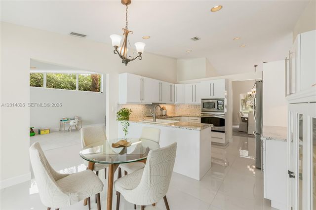 3701 Bridge Rd, Cooper City, FL 33026