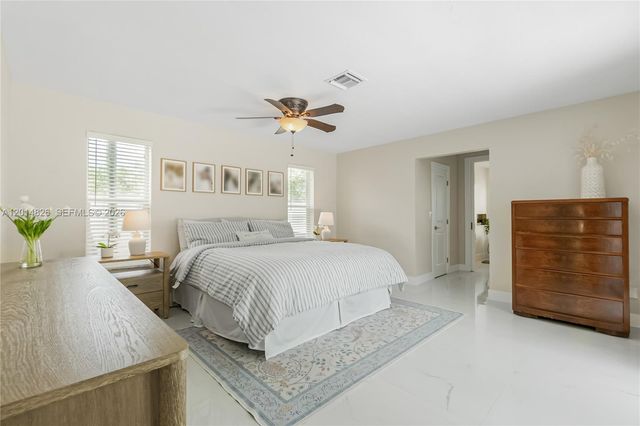 3701 Bridge Rd, Cooper City, FL 33026