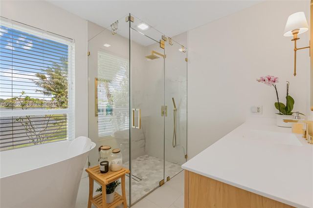3701 Bridge Rd, Cooper City, FL 33026