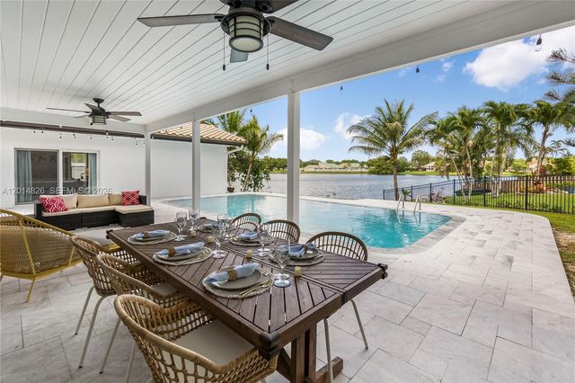 3701 Bridge Rd, Cooper City, FL 33026