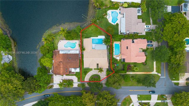 3701 Bridge Rd, Cooper City, FL 33026