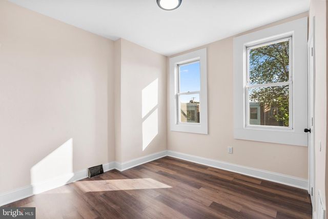 2113 S SIMPSON ST, Philadelphia, PA 19142