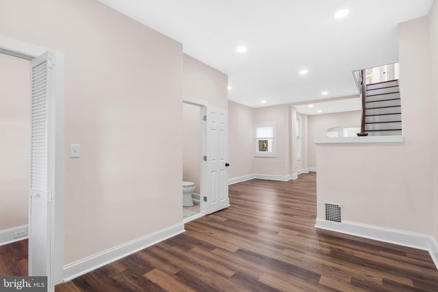 2113 S SIMPSON ST, Philadelphia, PA 19142