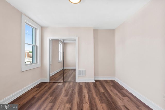 2113 S SIMPSON ST, Philadelphia, PA 19142