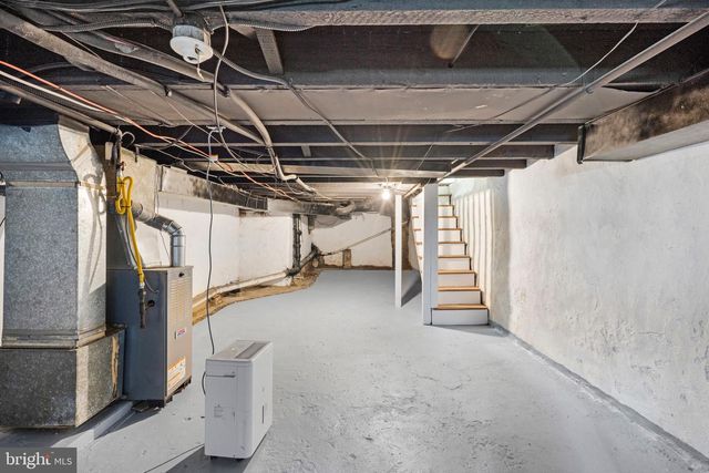 2113 S SIMPSON ST, Philadelphia, PA 19142