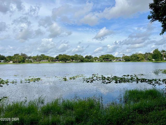 550 Queens Mirror Circle, Casselberry, FL 32707