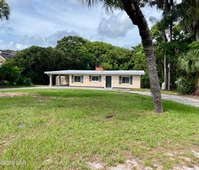 550 Queens Mirror Circle, Casselberry, FL 32707