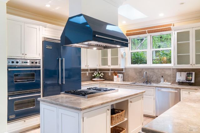 1330 Pine St, St. Helena, CA 94574