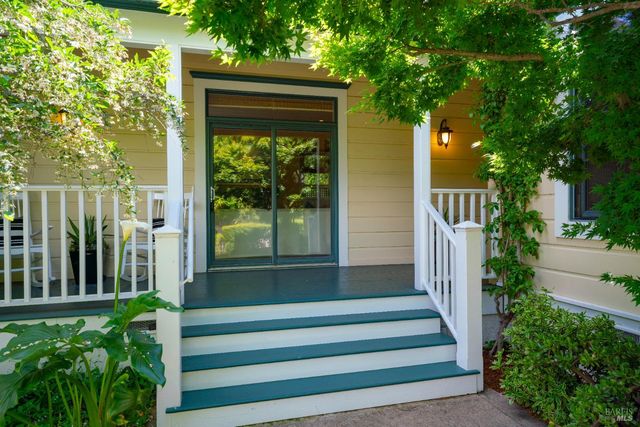 1330 Pine St, St. Helena, CA 94574