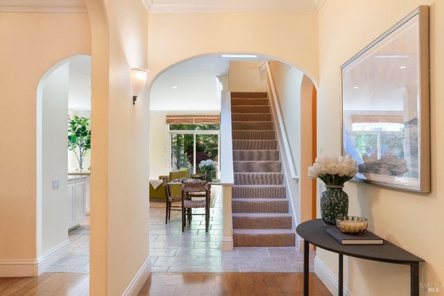 1330 Pine St, St. Helena, CA 94574