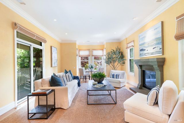 1330 Pine St, St. Helena, CA 94574