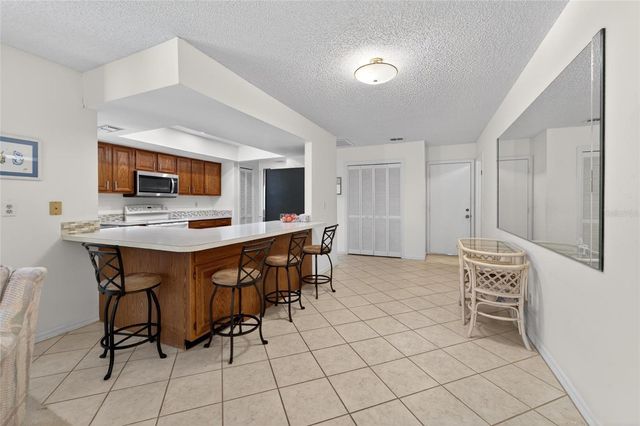 2015 BERRY ROBERTS DRIVE, Sun City Center, FL 33573