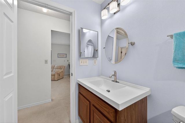 2015 BERRY ROBERTS DRIVE, Sun City Center, FL 33573