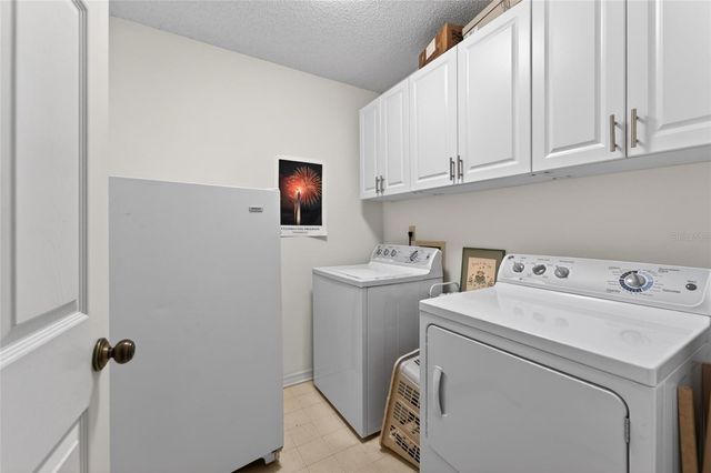 2015 BERRY ROBERTS DRIVE, Sun City Center, FL 33573