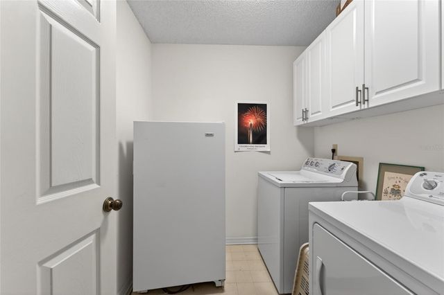 2015 BERRY ROBERTS DRIVE, Sun City Center, FL 33573