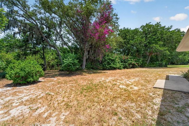 2015 BERRY ROBERTS DRIVE, Sun City Center, FL 33573