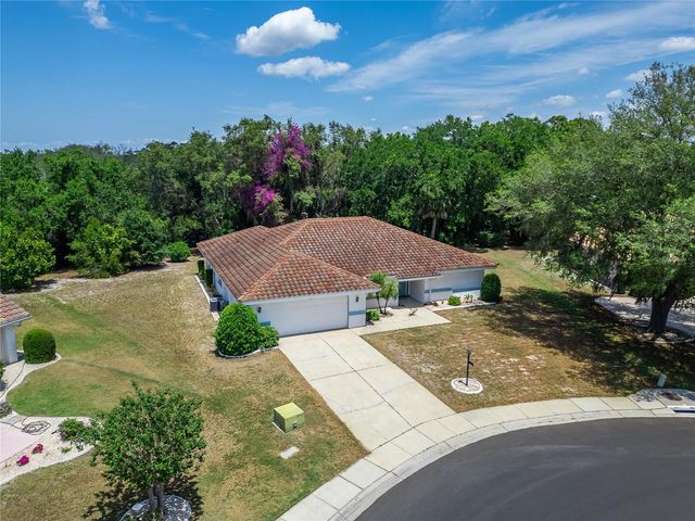2015 BERRY ROBERTS DRIVE, Sun City Center, FL 33573