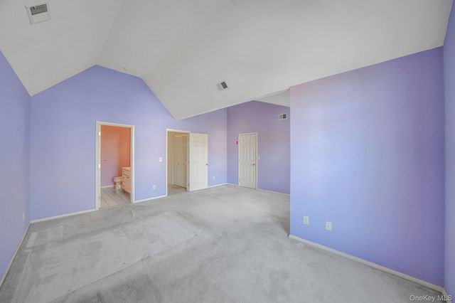 11 Cranberry Circle, Medford, NY 11763