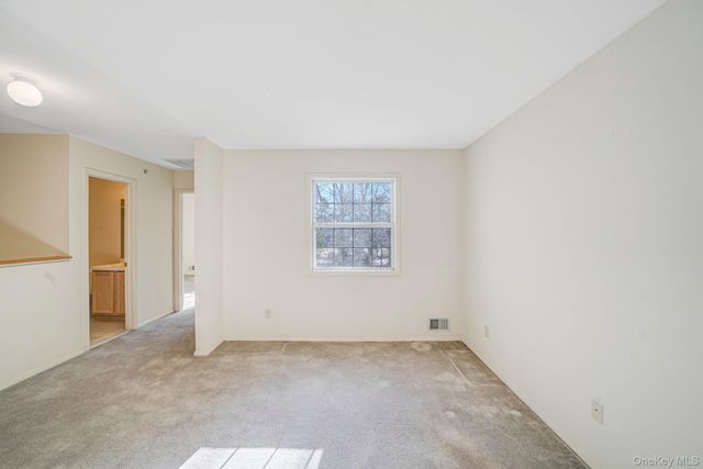 11 Cranberry Circle, Medford, NY 11763