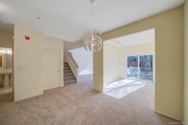 11 Cranberry Circle, Medford, NY 11763