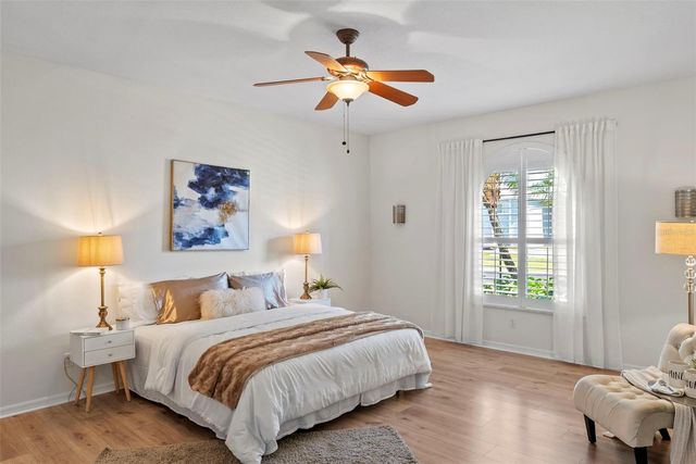 350 47TH AVENUE N, St Petersburg, FL 33703