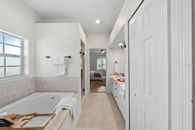 350 47TH AVENUE N, St Petersburg, FL 33703