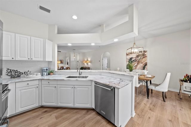 350 47TH AVENUE N, St Petersburg, FL 33703