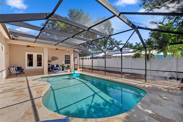 350 47TH AVENUE N, St Petersburg, FL 33703