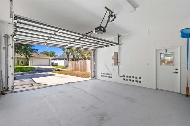 350 47TH AVENUE N, St Petersburg, FL 33703