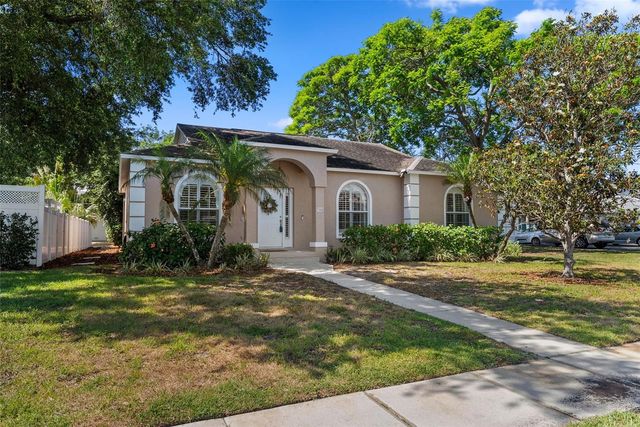 350 47TH AVENUE N, St Petersburg, FL 33703