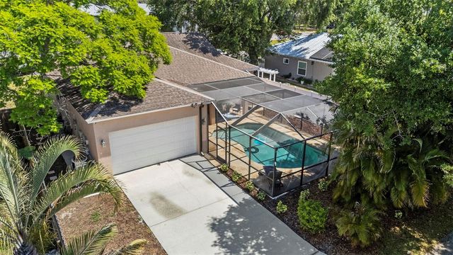 350 47TH AVENUE N, St Petersburg, FL 33703