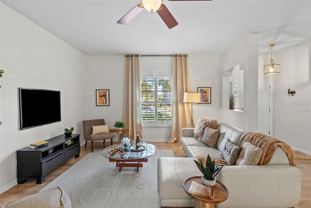 350 47TH AVENUE N, St Petersburg, FL 33703