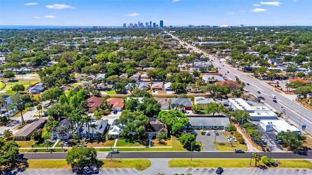 350 47TH AVENUE N, St Petersburg, FL 33703