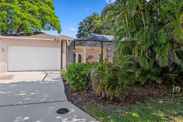 350 47TH AVENUE N, St Petersburg, FL 33703