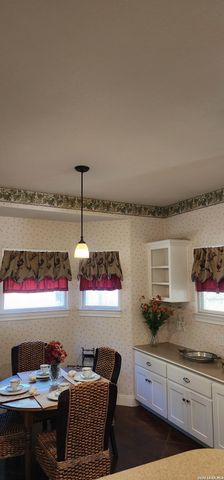 20 Laurel Tr, New Braunfels, TX 78130