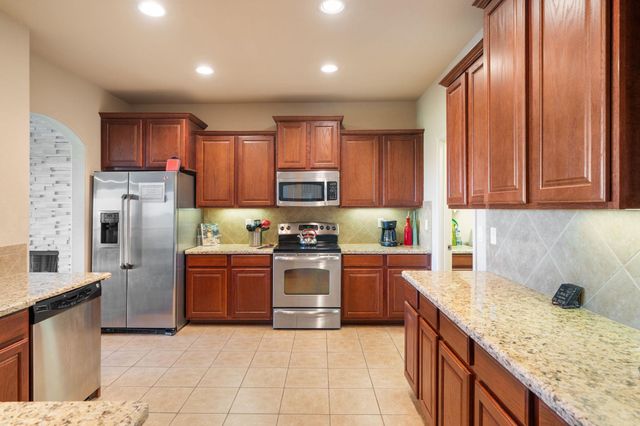 970 Parkview DR, Canyon Lake, TX 78133