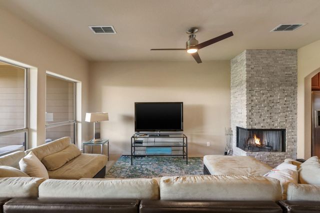 970 Parkview DR, Canyon Lake, TX 78133