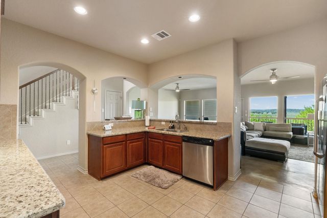 970 Parkview DR, Canyon Lake, TX 78133