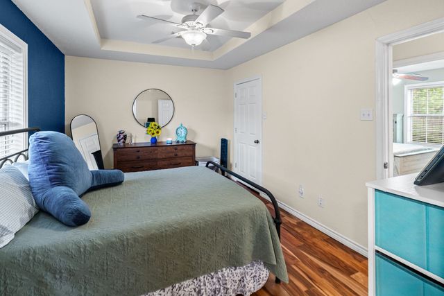 712 S Grand Street, Wolfe City, TX 75496