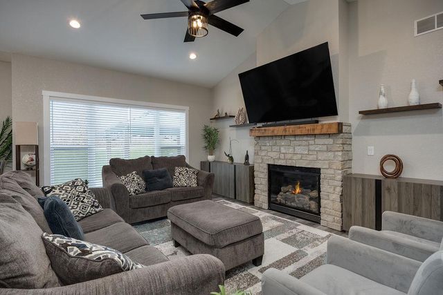 3715 Tanglewood Place, Janesville, WI 53546