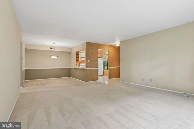 253-A EVERLY CT, Mount Laurel, NJ 08054