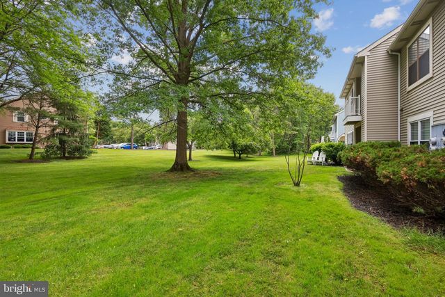 253-A EVERLY CT, Mount Laurel, NJ 08054