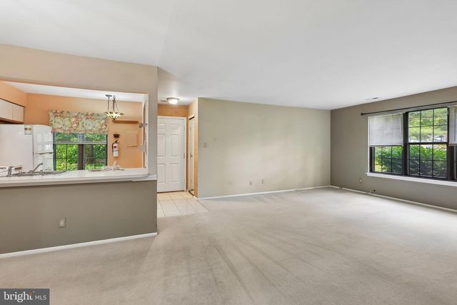 253-A EVERLY CT, Mount Laurel, NJ 08054