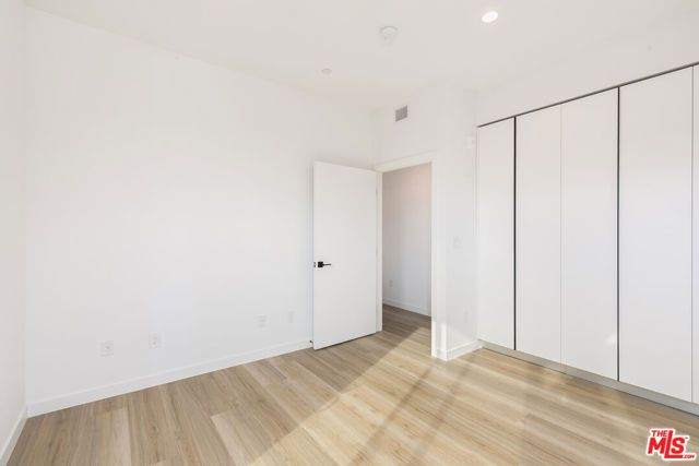 829 Larrabee Street 302, West Hollywood, CA 90069